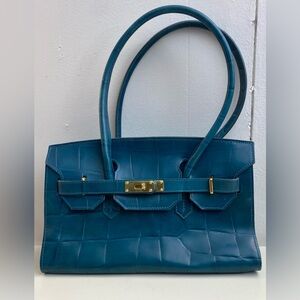 Tosca Blue Made in Italy Turquoise Croc Embossed Leather Turn Lock Handbag